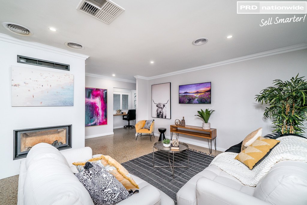 2 Trumper Street BOOROOMA 2