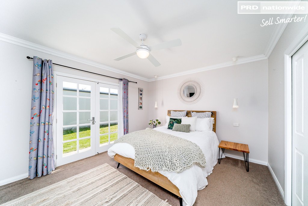 2 Trumper Street BOOROOMA 9