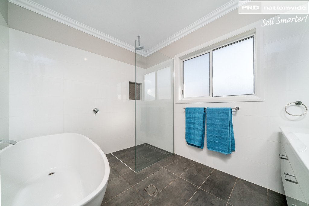 2 Trumper Street BOOROOMA 15