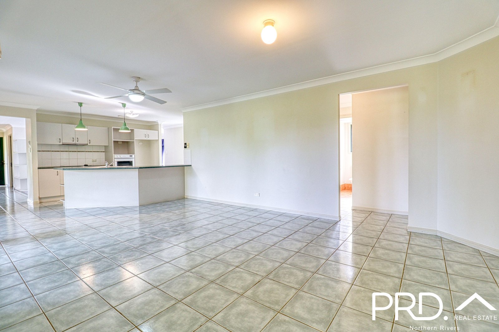 2 Tullarook Grove SPRING GROVE 7