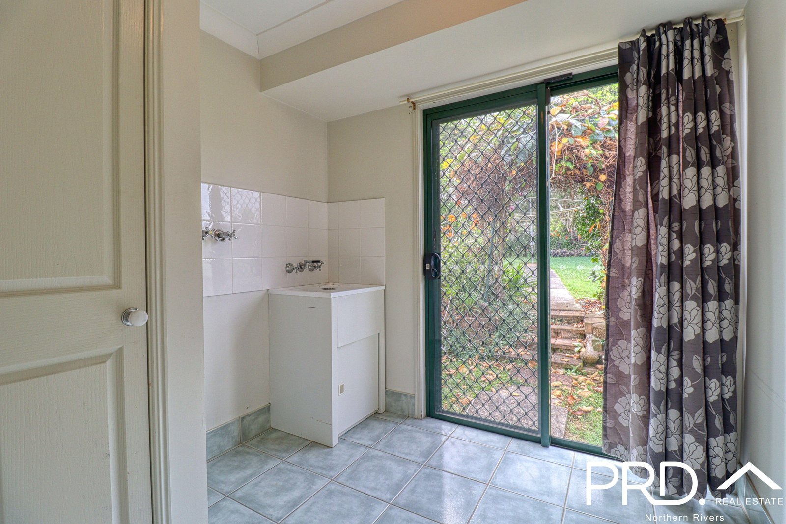 2 Tullarook Grove SPRING GROVE 18