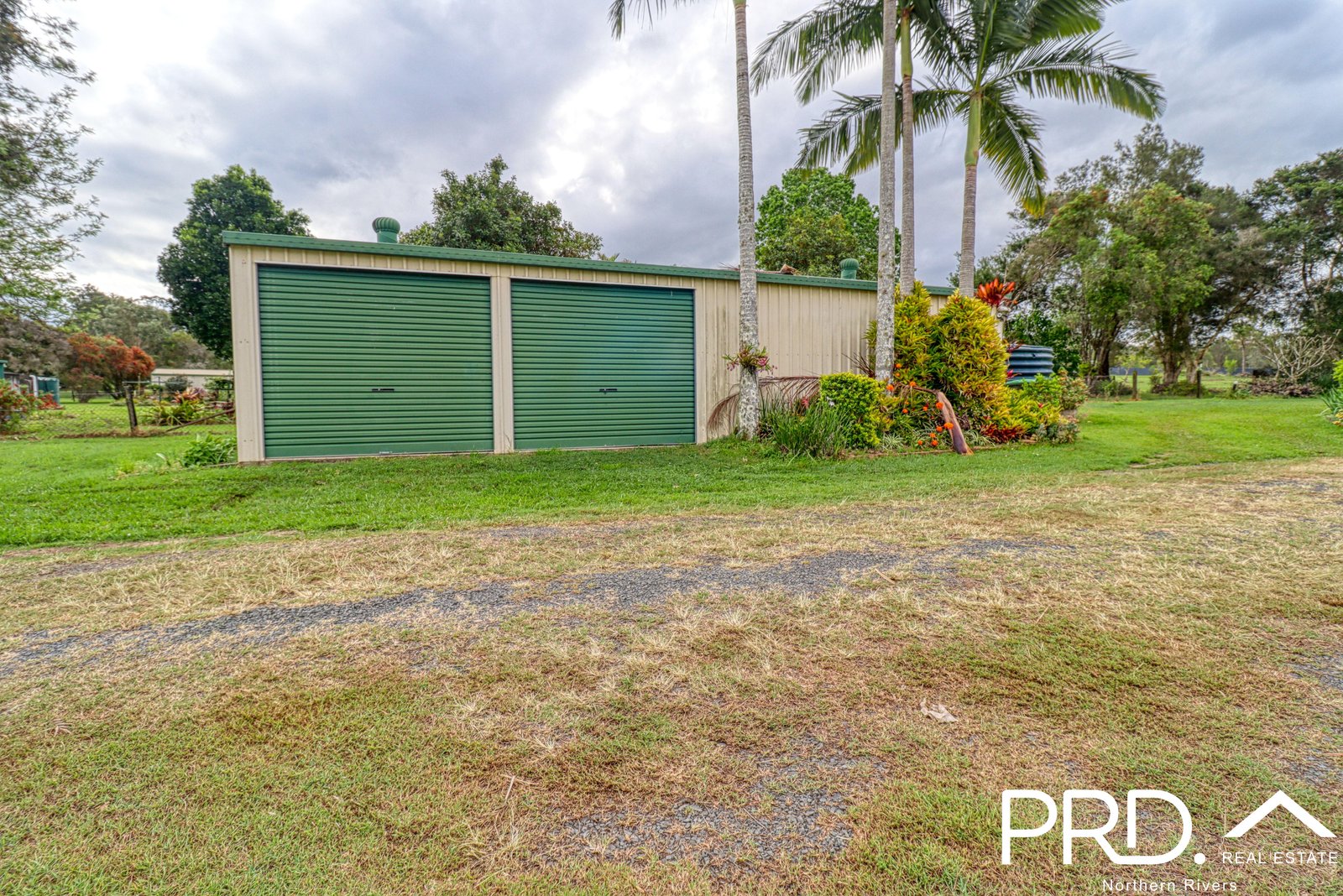 2 Tullarook Grove SPRING GROVE 23