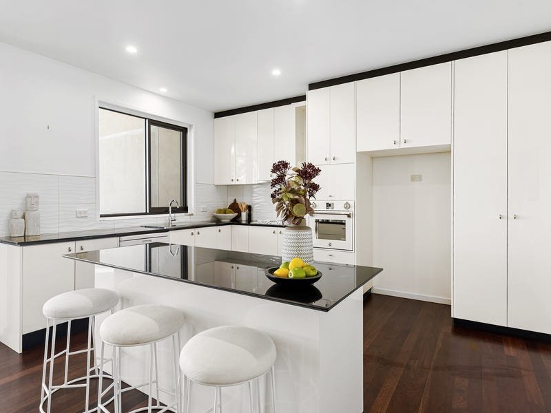 Real Estate and Property in 2 Turnberry Lane, Chirnside Park, VIC