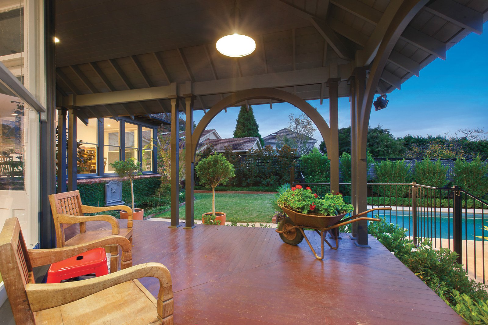 2 Valley View Road, Glen Iris, VIC