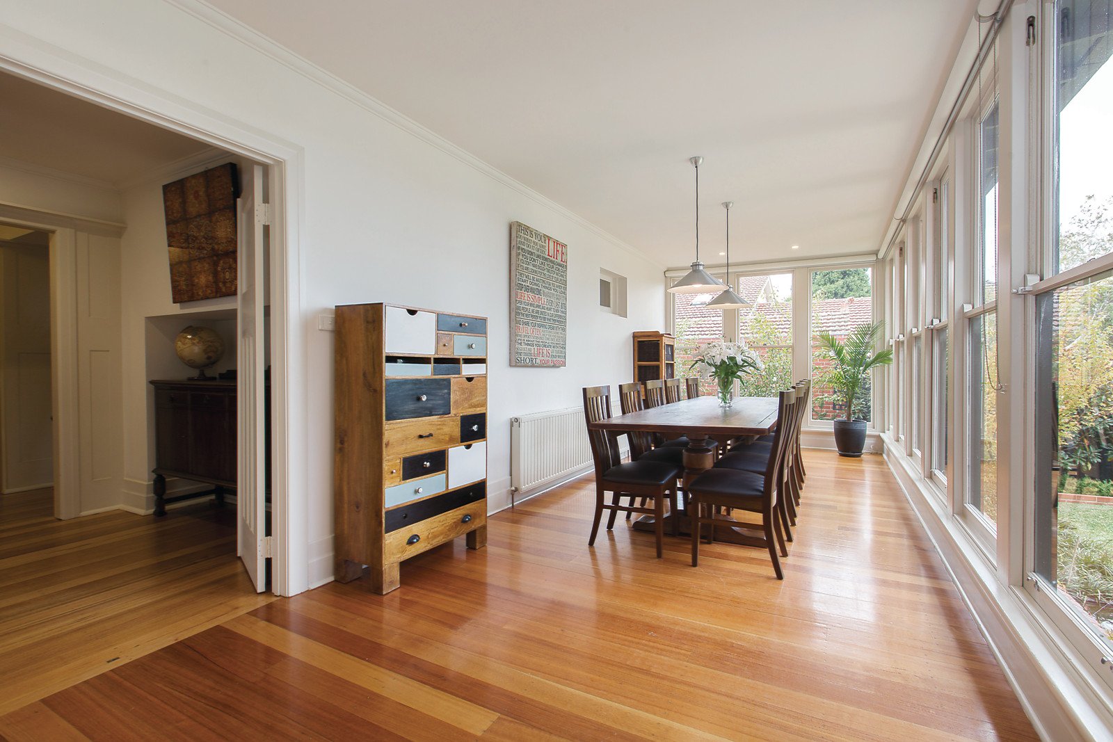 2 Valley View Road, Glen Iris, VIC