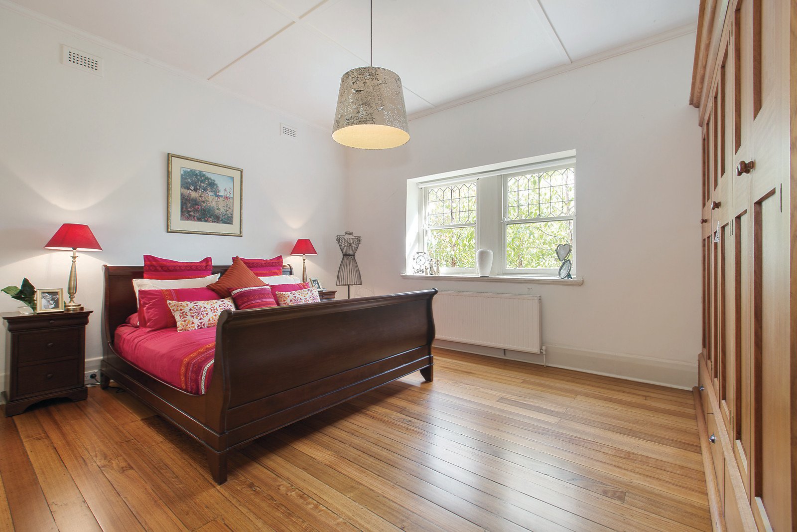 2 Valley View Road, Glen Iris, VIC