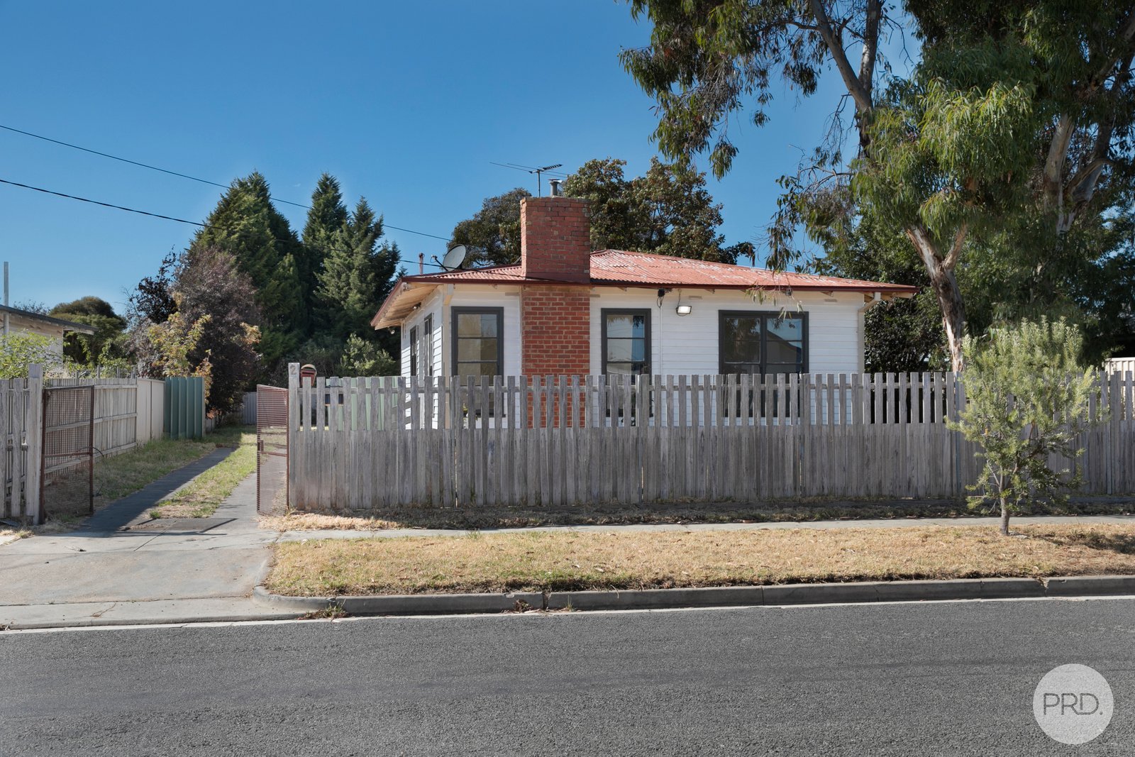 2 Verbena Grove WENDOUREE 1