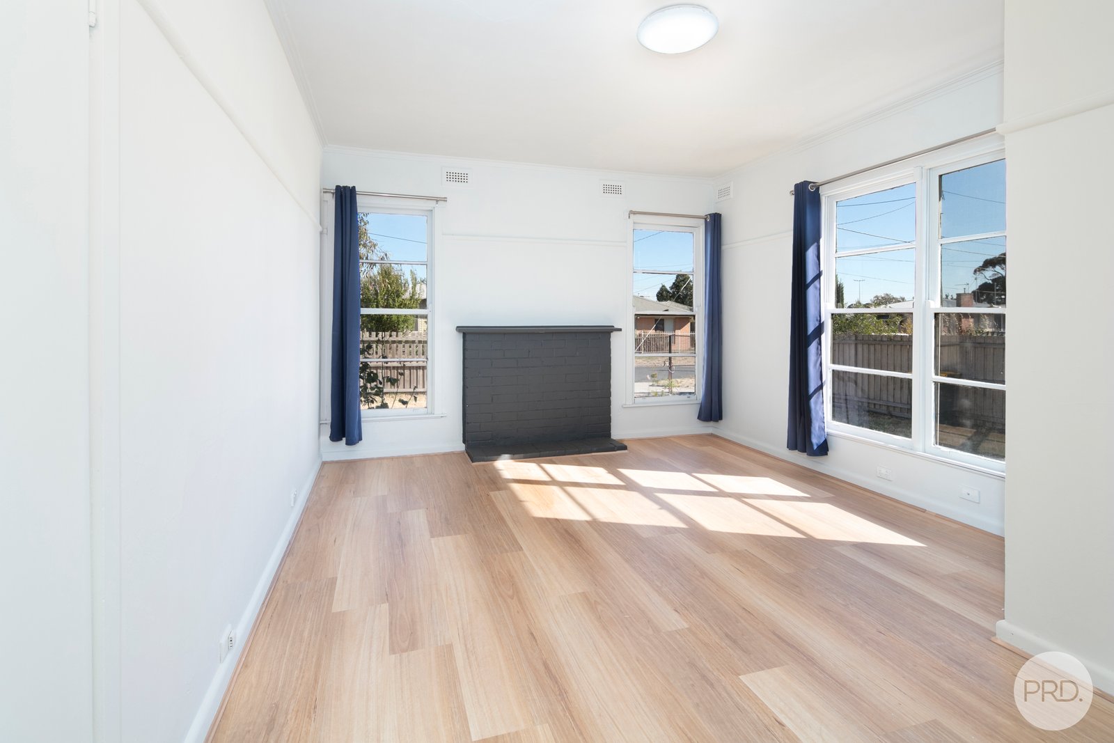 2 Verbena Grove WENDOUREE 3