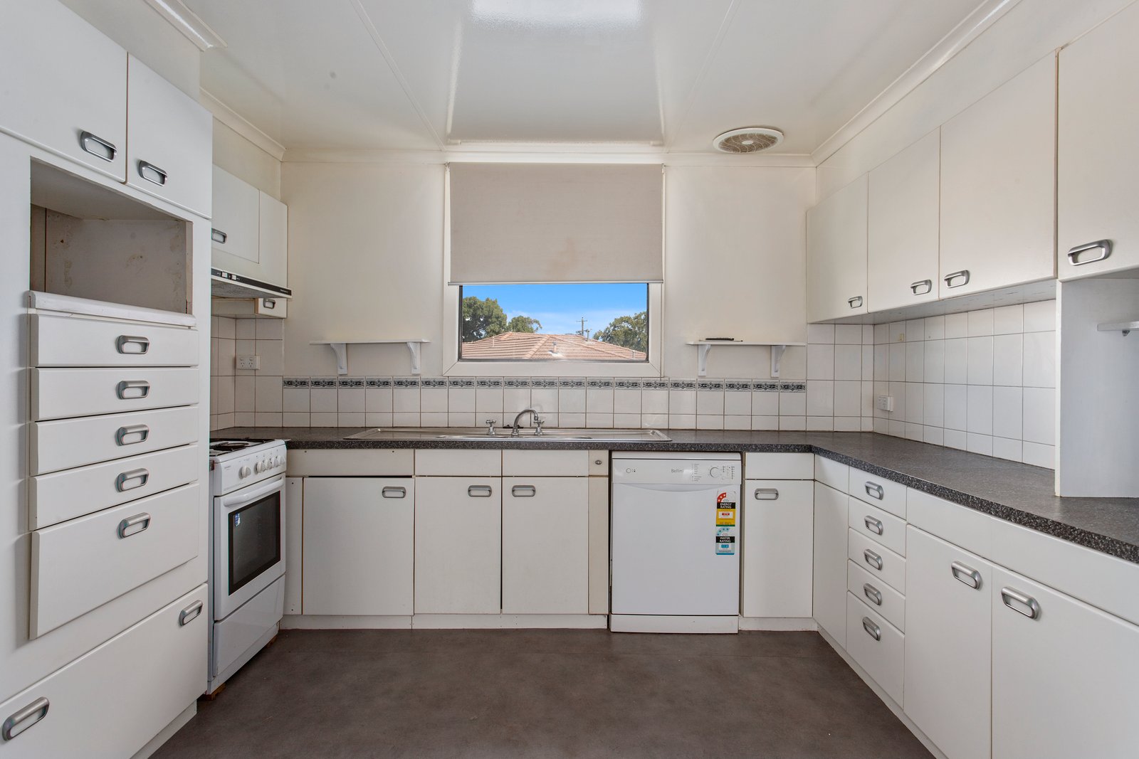 2 Vickers Court KENNINGTON 3