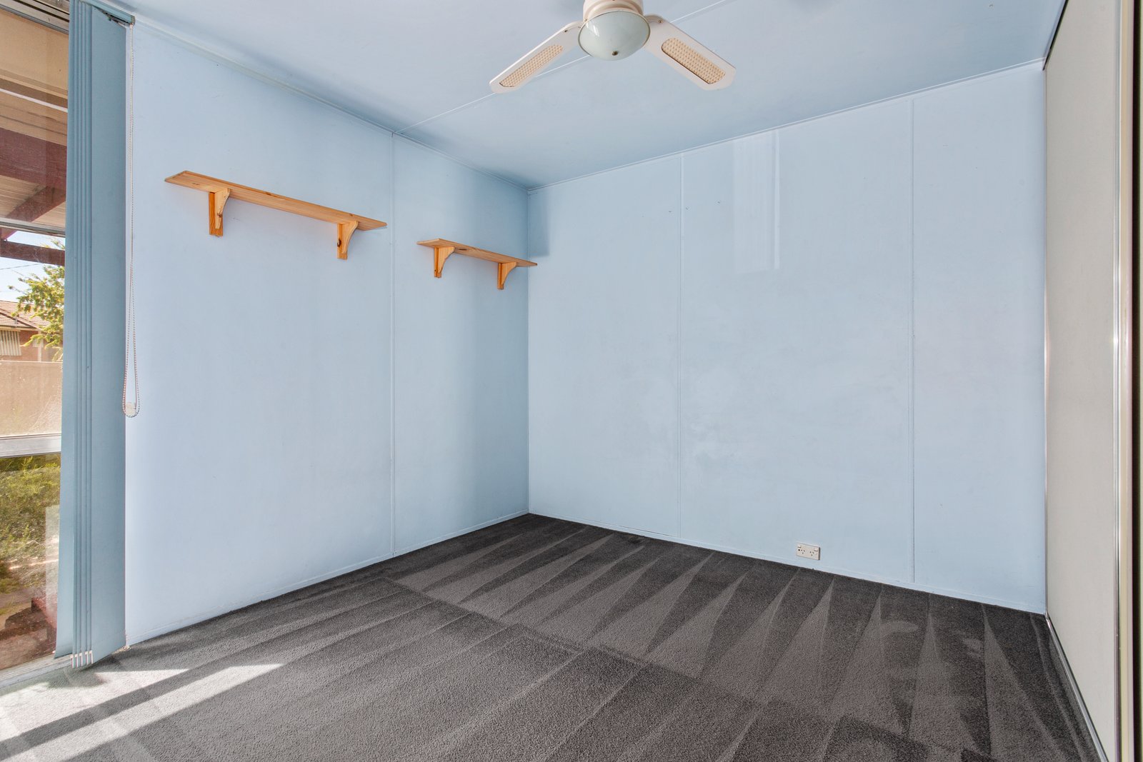 2 Vickers Court KENNINGTON 9