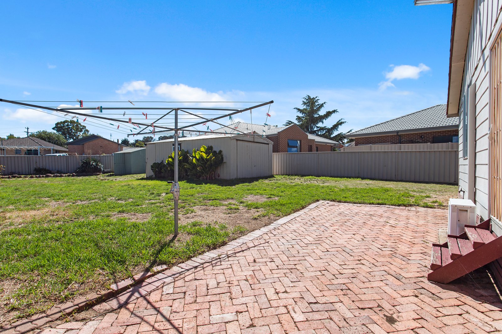 2 Vickers Court KENNINGTON 13