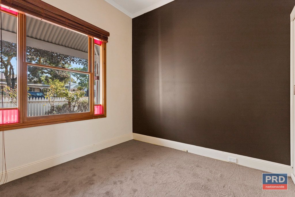 2 Victoria Street IRONBARK 3