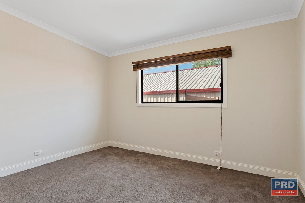 2 Victoria Street IRONBARK 12