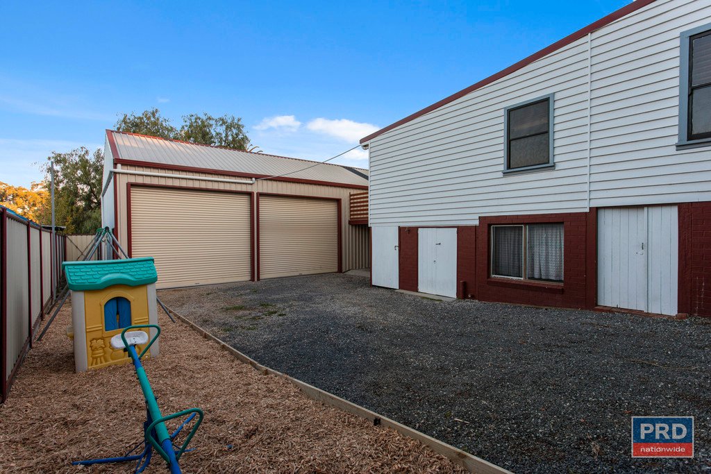 2 Victoria Street IRONBARK 17