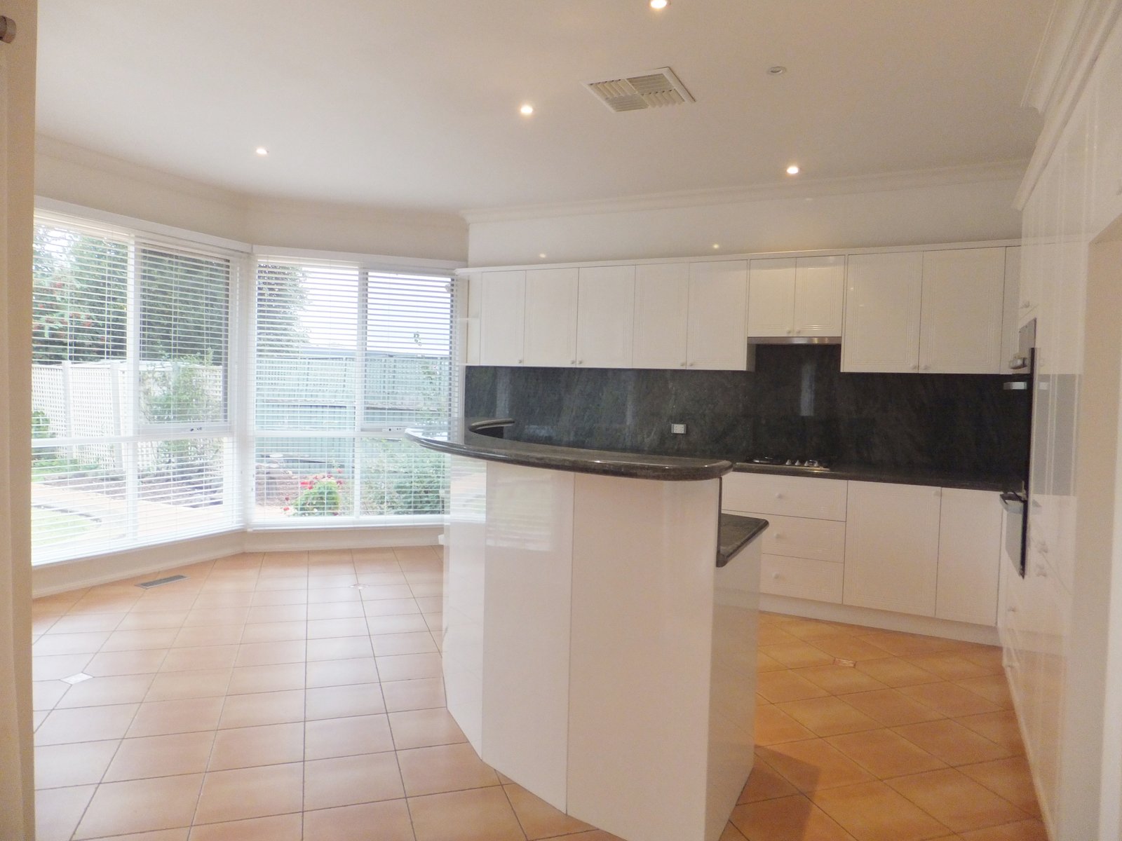 Gallery: 2 Vila Court