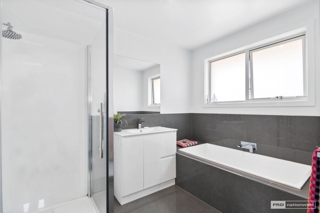 2 Villeneuve Street CAMPANIA 12