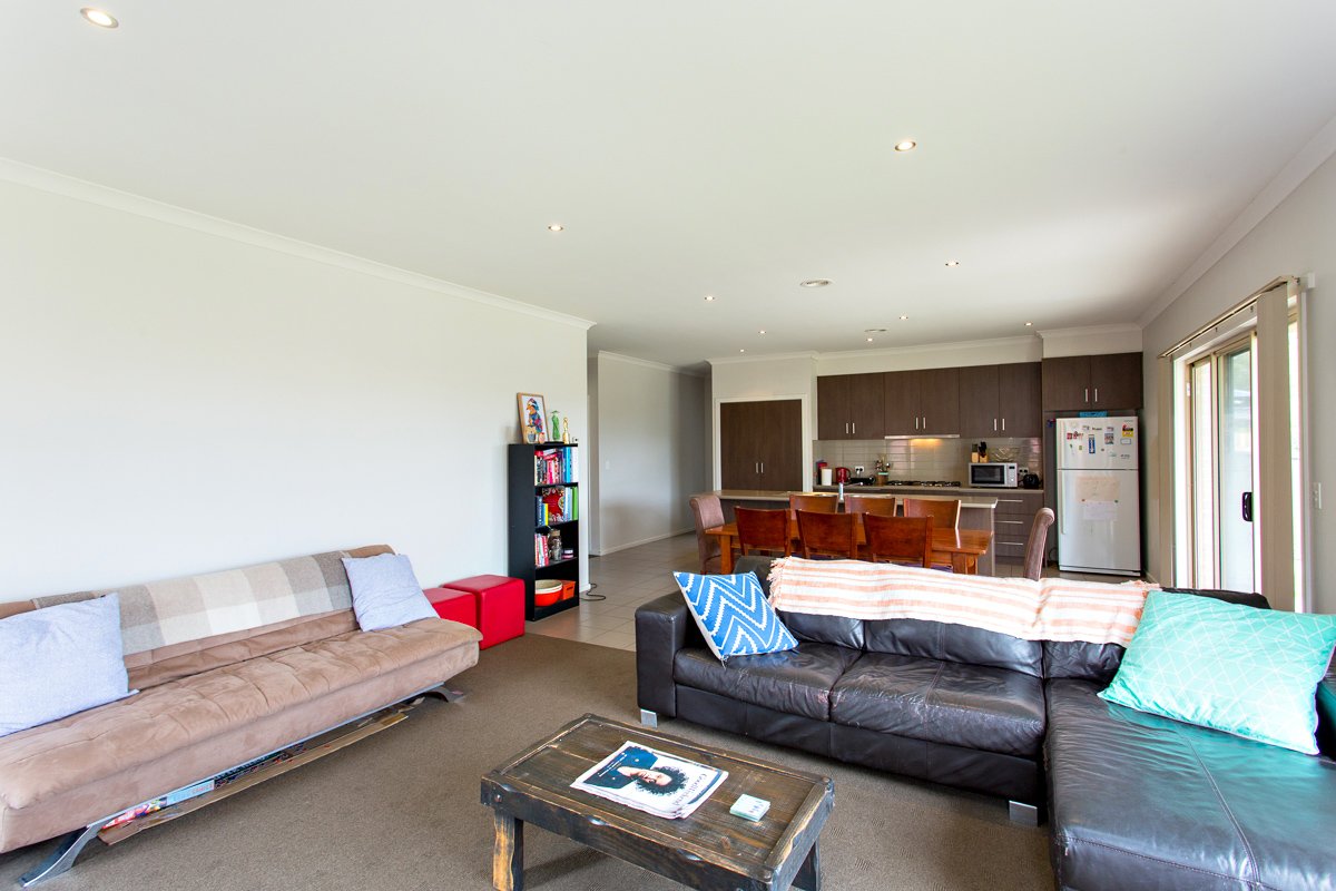 Gallery: 2 Viola Court