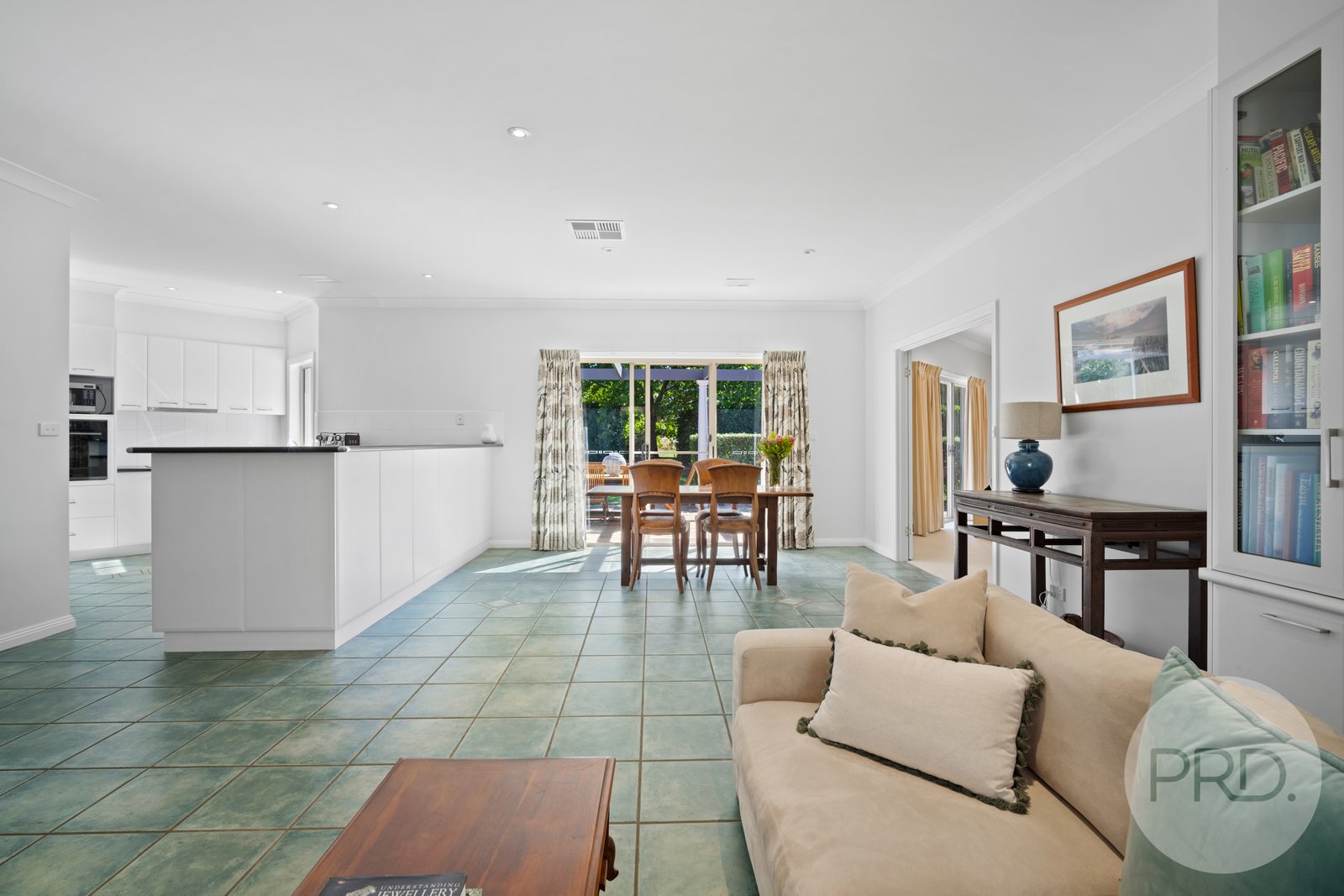 2 Viola Place SPRINGVALE 11