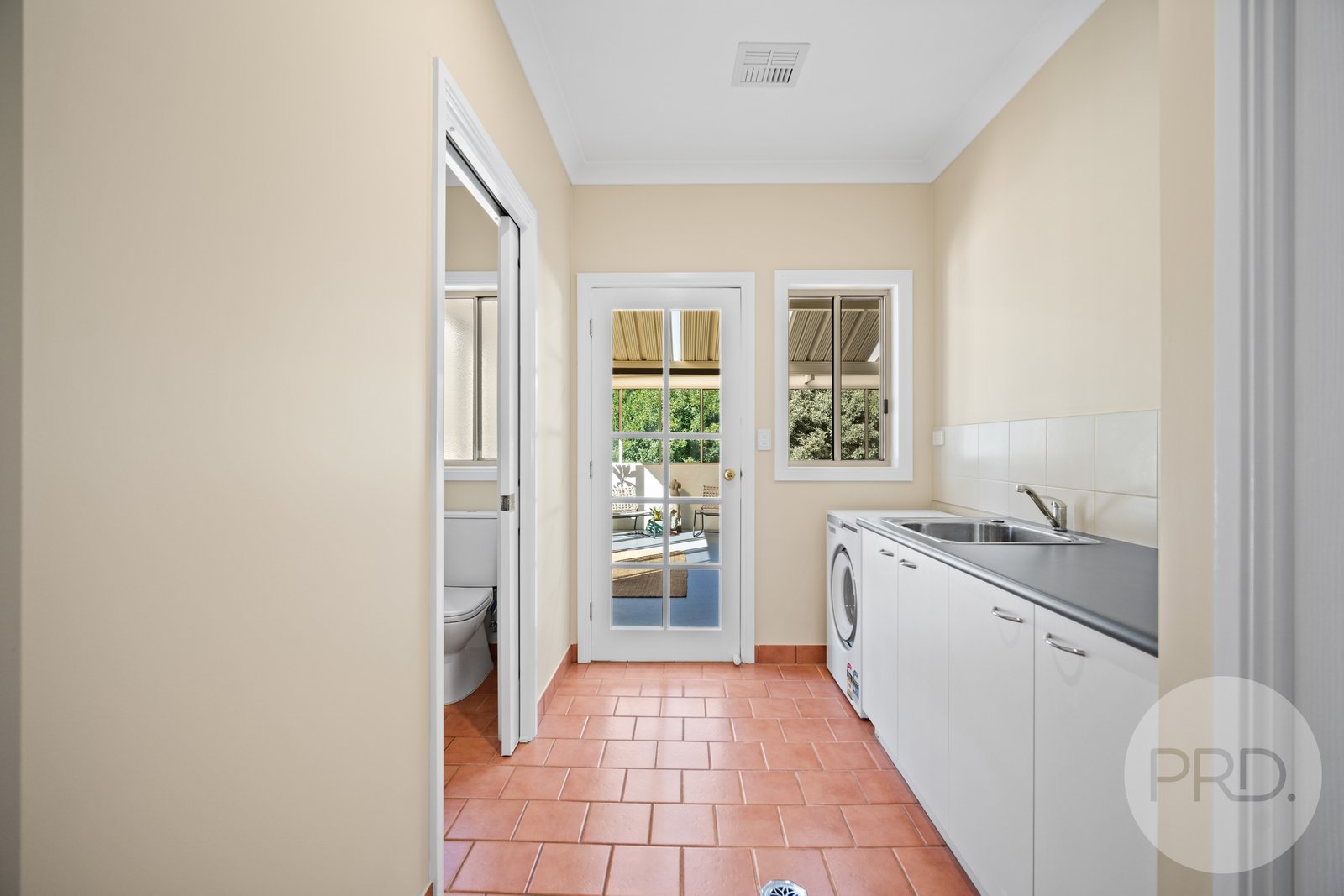 2 Viola Place SPRINGVALE 17