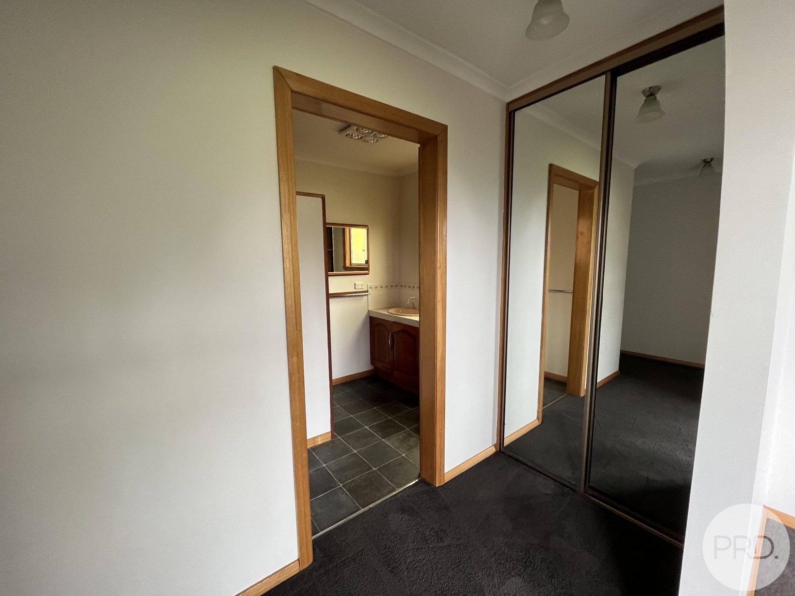 2 Wallong Place BERRIEDALE 7