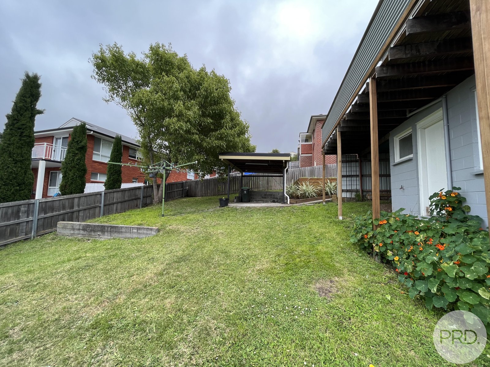 2 Wallong Place BERRIEDALE 12