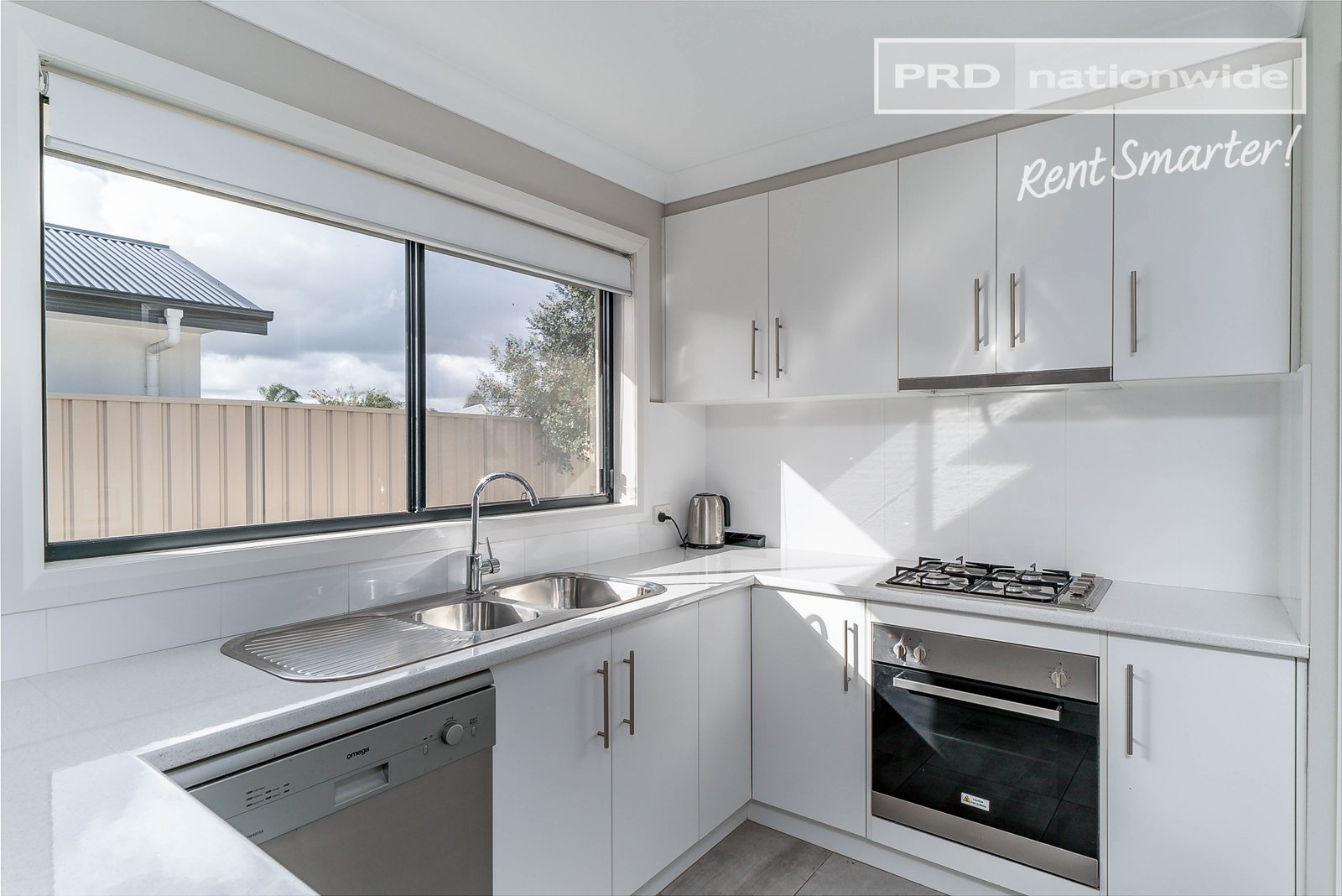 2 Warambee Crescent GLENFIELD PARK 4