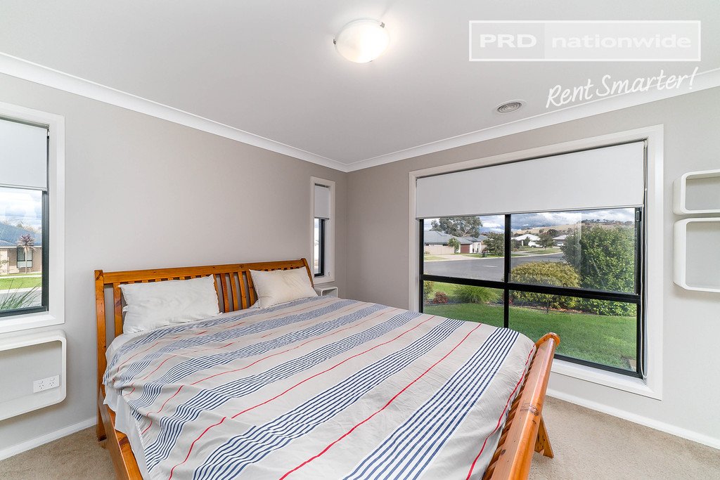 2 Warambee Crescent GLENFIELD PARK 5