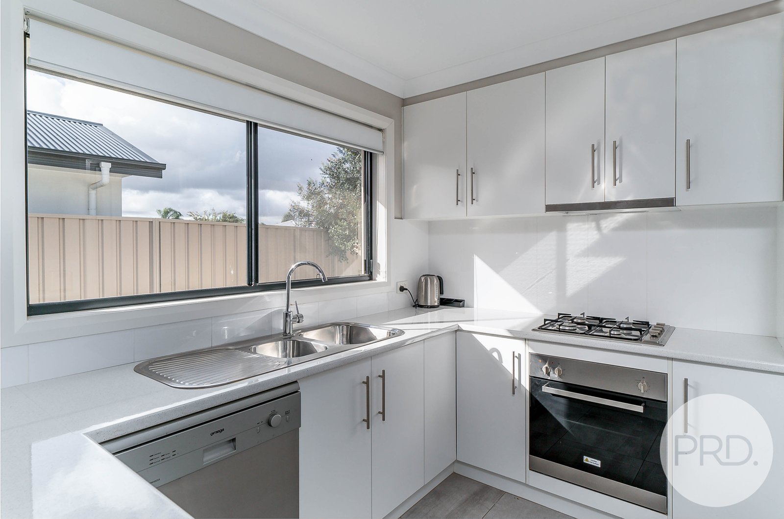 2 Warambee Crescent GLENFIELD PARK 3