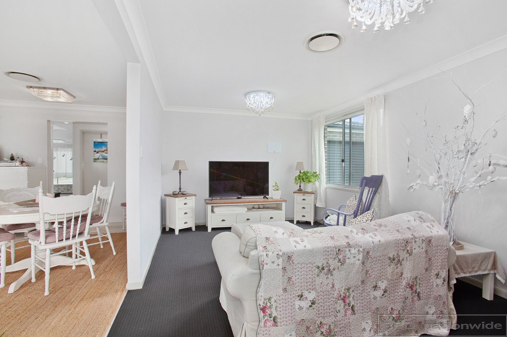 2 Warbler Avenue ABERGLASSLYN 5