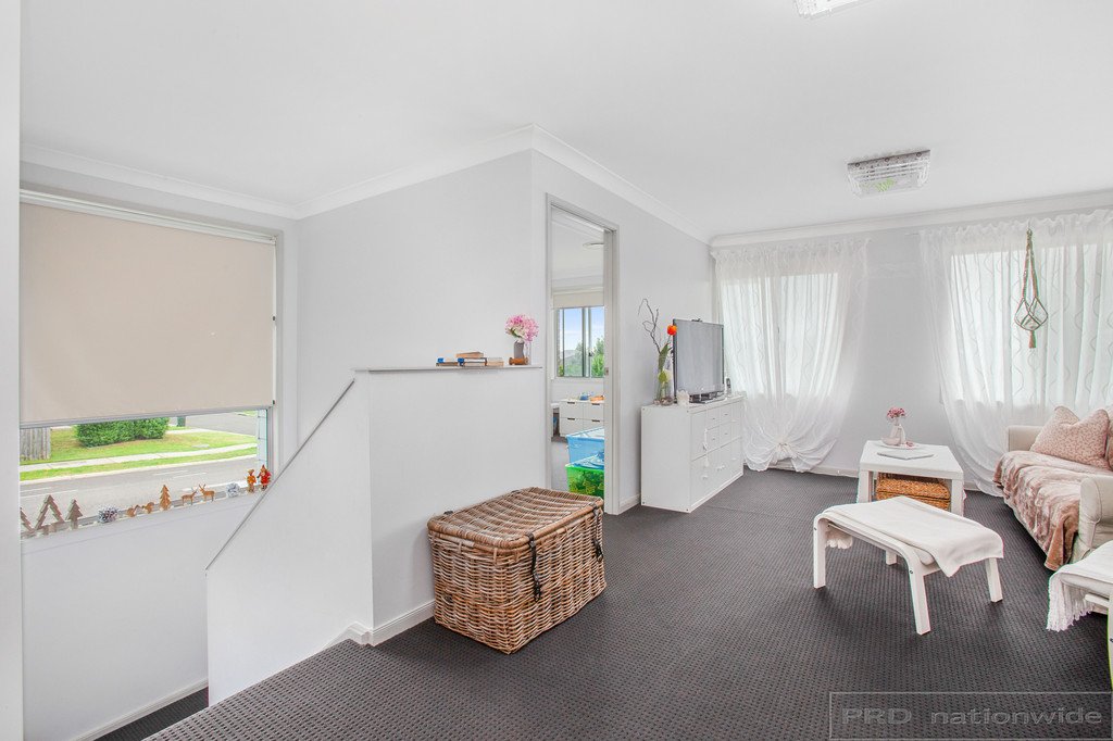 2 Warbler Avenue ABERGLASSLYN 21