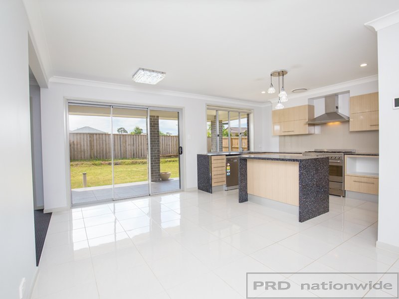2 Warbler Avenue ABERGLASSLYN 4