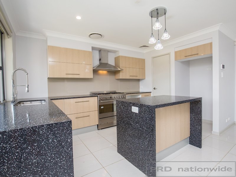 2 Warbler Avenue ABERGLASSLYN 5