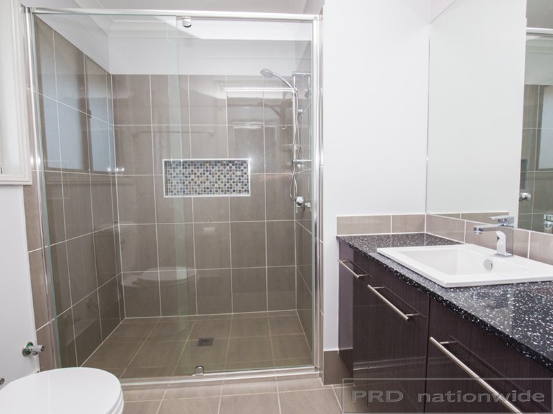 2 Warbler Avenue ABERGLASSLYN 11