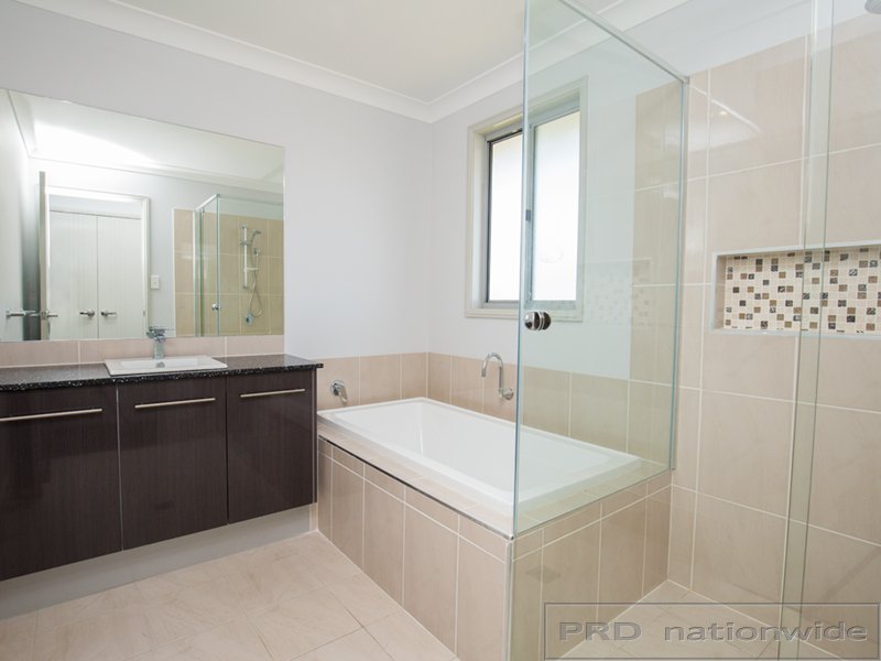 2 Warbler Avenue ABERGLASSLYN 13