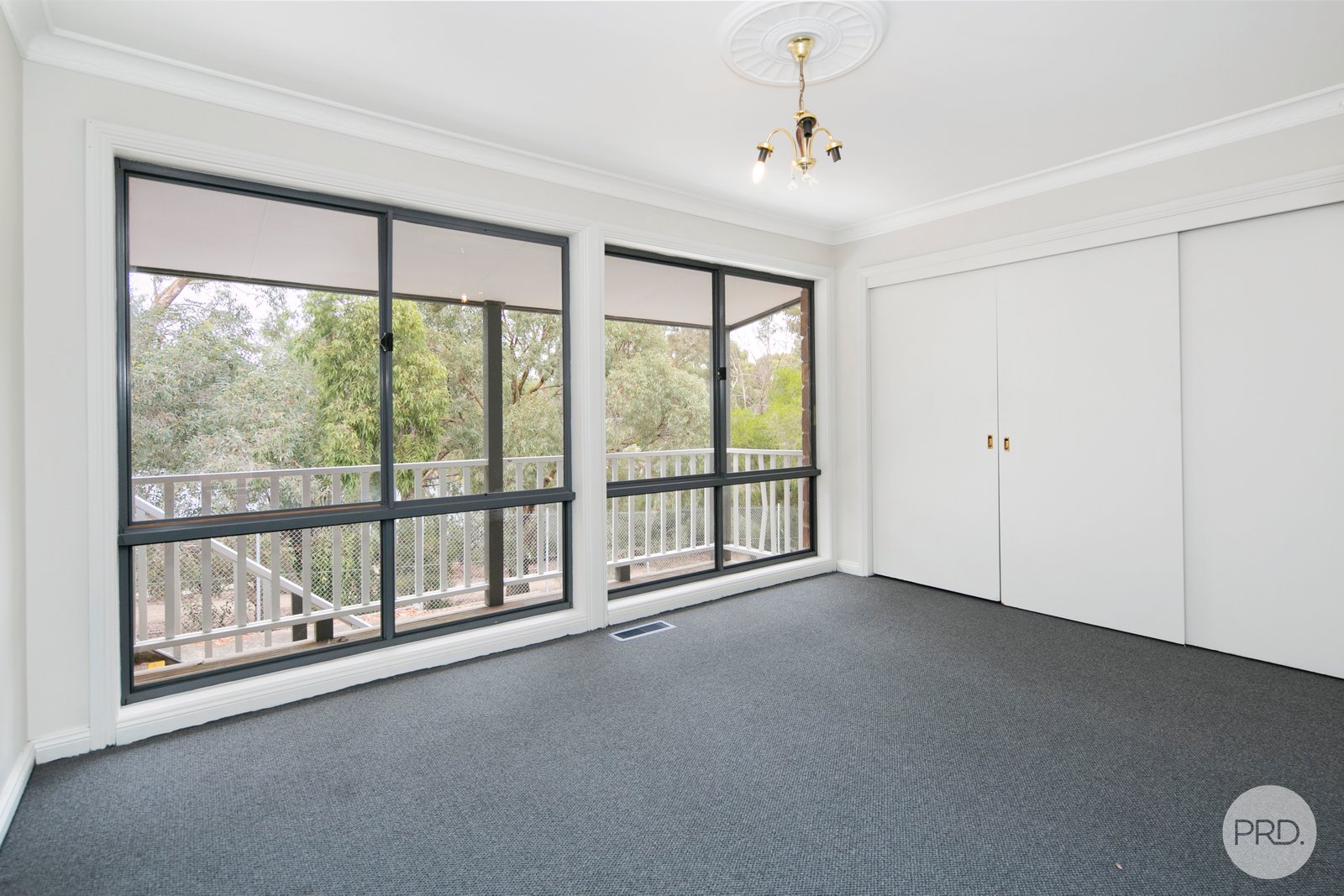 2 Warrambine Dr  CANADIAN 6