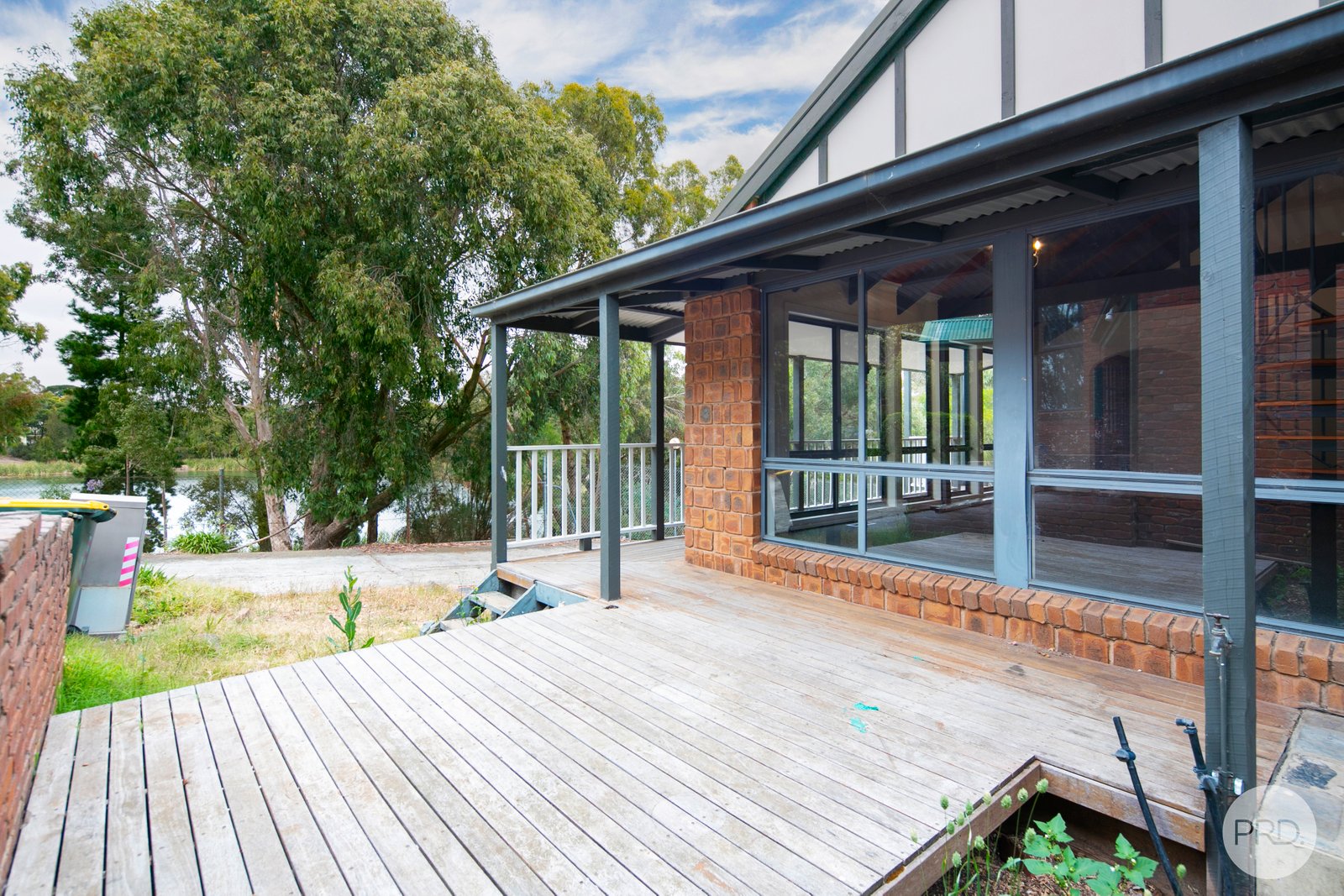 2 Warrambine Dr  CANADIAN 11