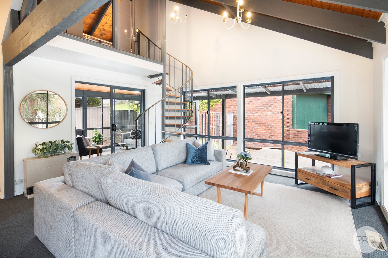 2 Warrambine Drive CANADIAN 5