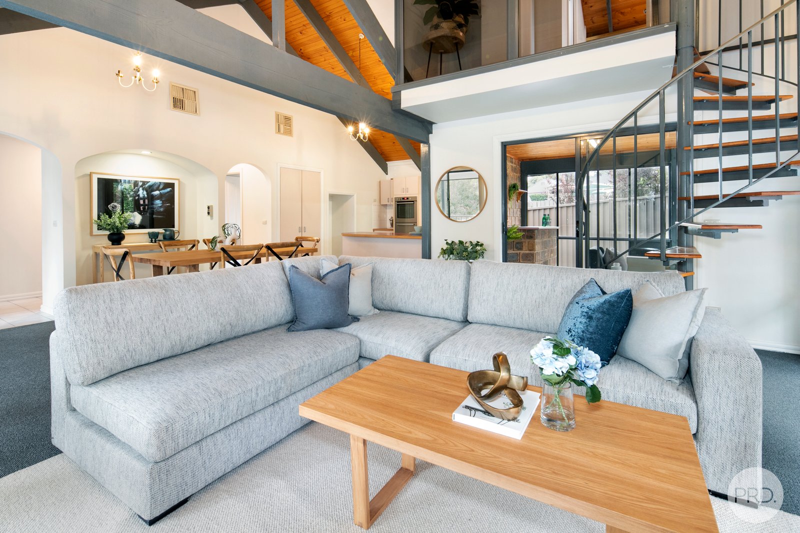 2 Warrambine Drive CANADIAN 6