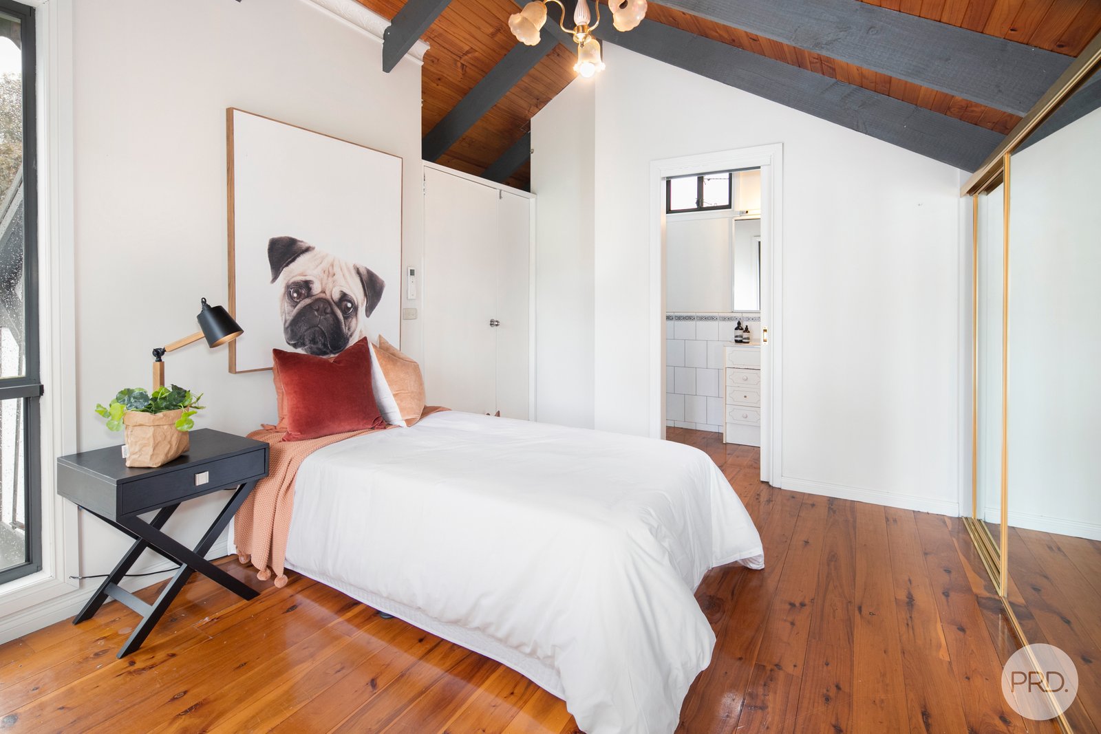 2 Warrambine Drive CANADIAN 15