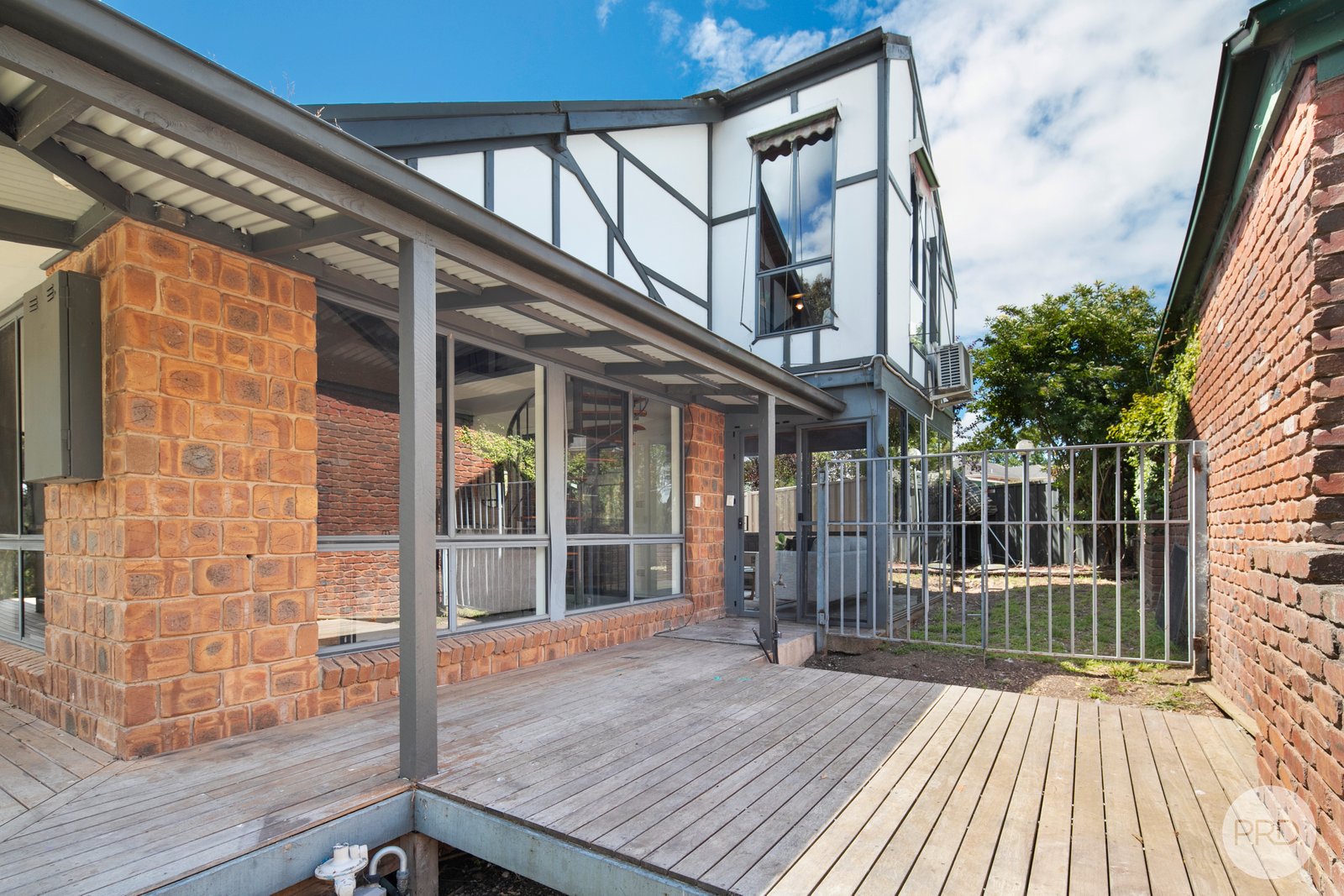 2 Warrambine Drive CANADIAN 17