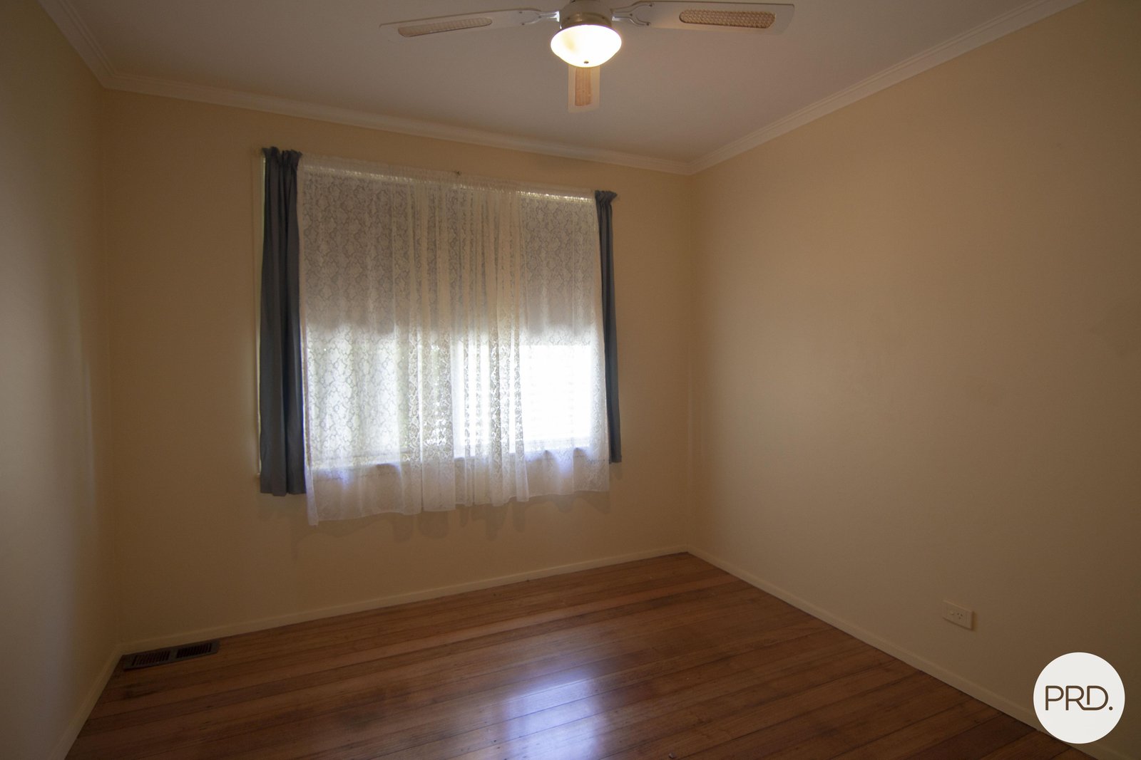 2 Warreen Street SEBASTOPOL 9