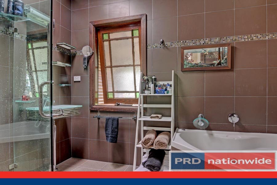 2 Waterfall Road OATLEY 6
