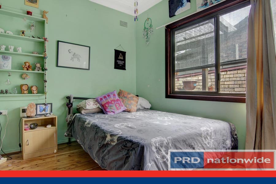 2 Waterfall Road OATLEY 7