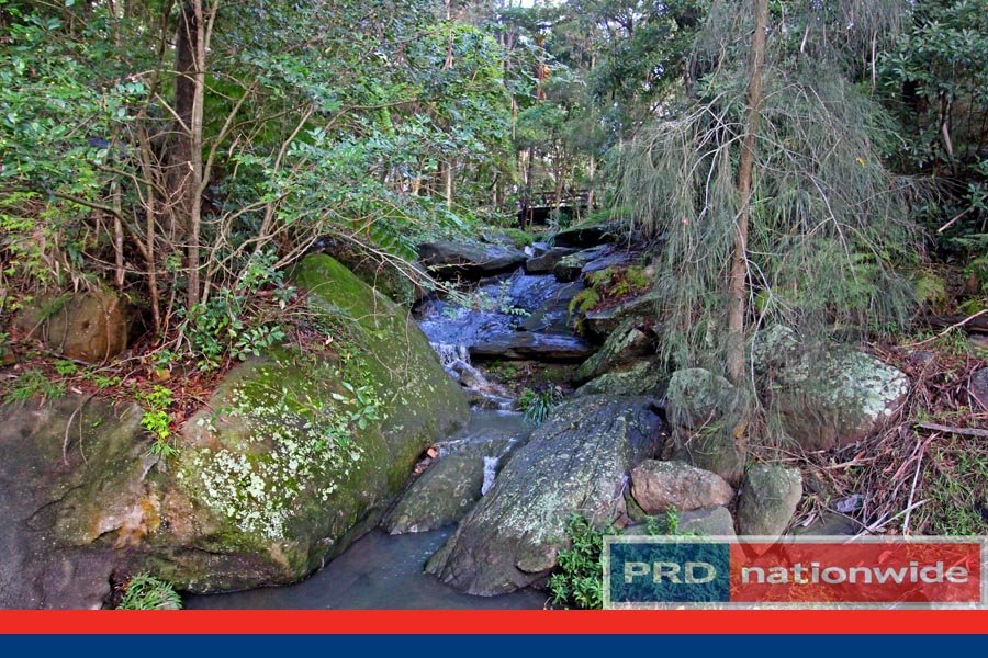 2 Waterfall Road OATLEY 8