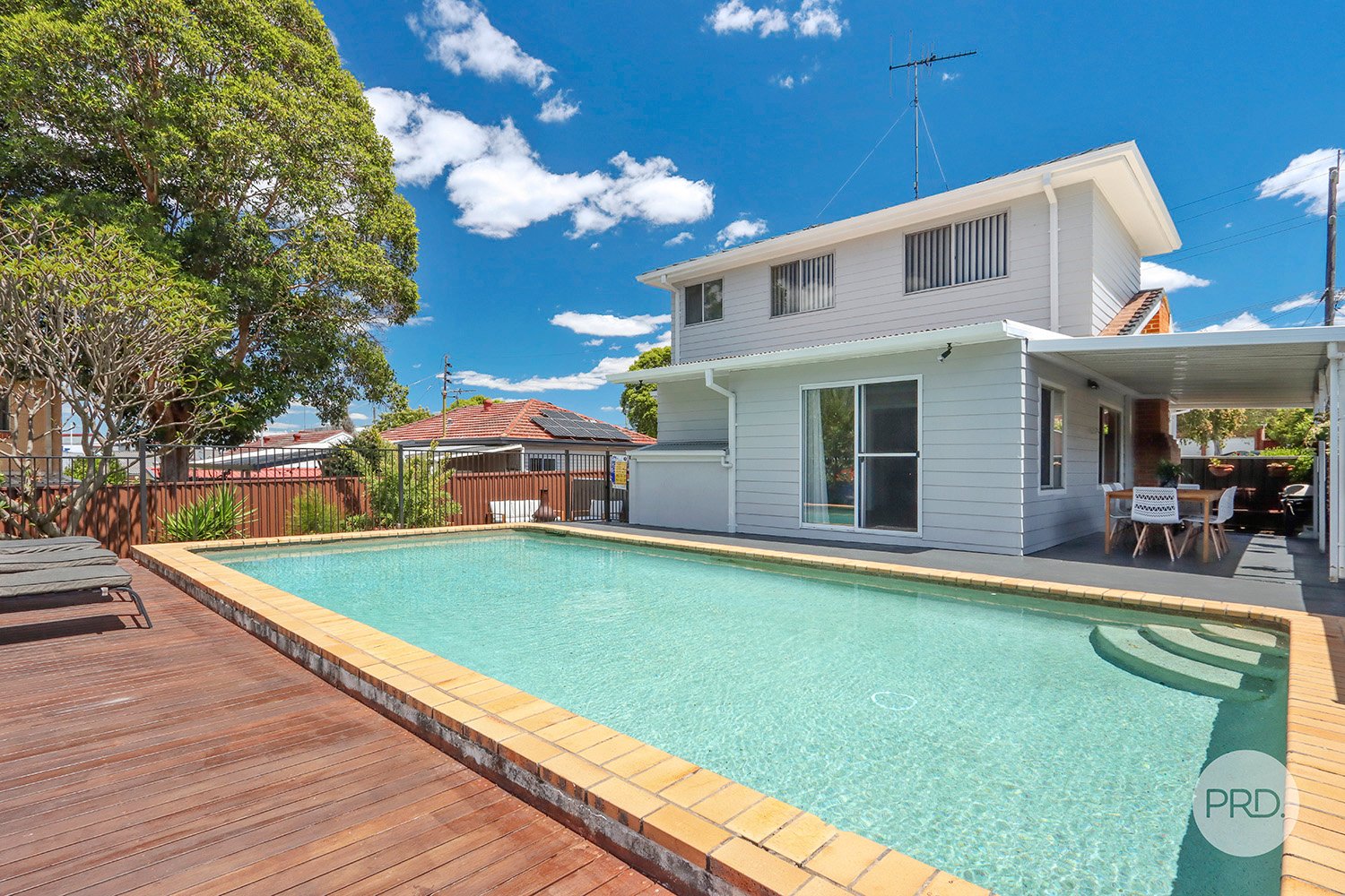 2 Wattle Street PEAKHURST 8