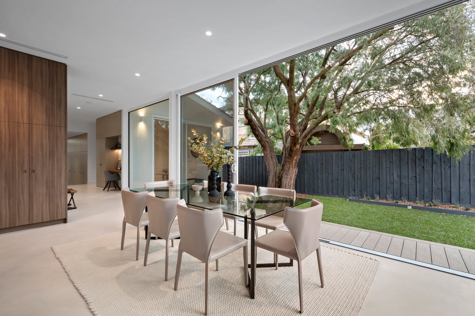 2 Wenden Grove, St Kilda East, 3183