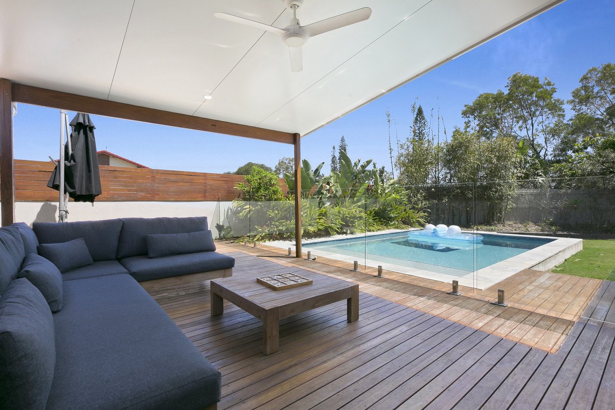 2 Whipbird Court Burleigh Waters 7