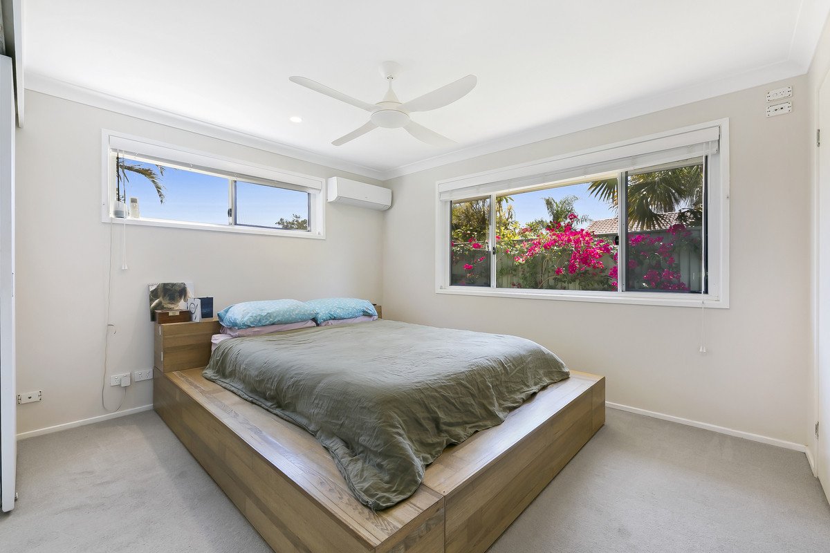 2 Whipbird Court Burleigh Waters 17