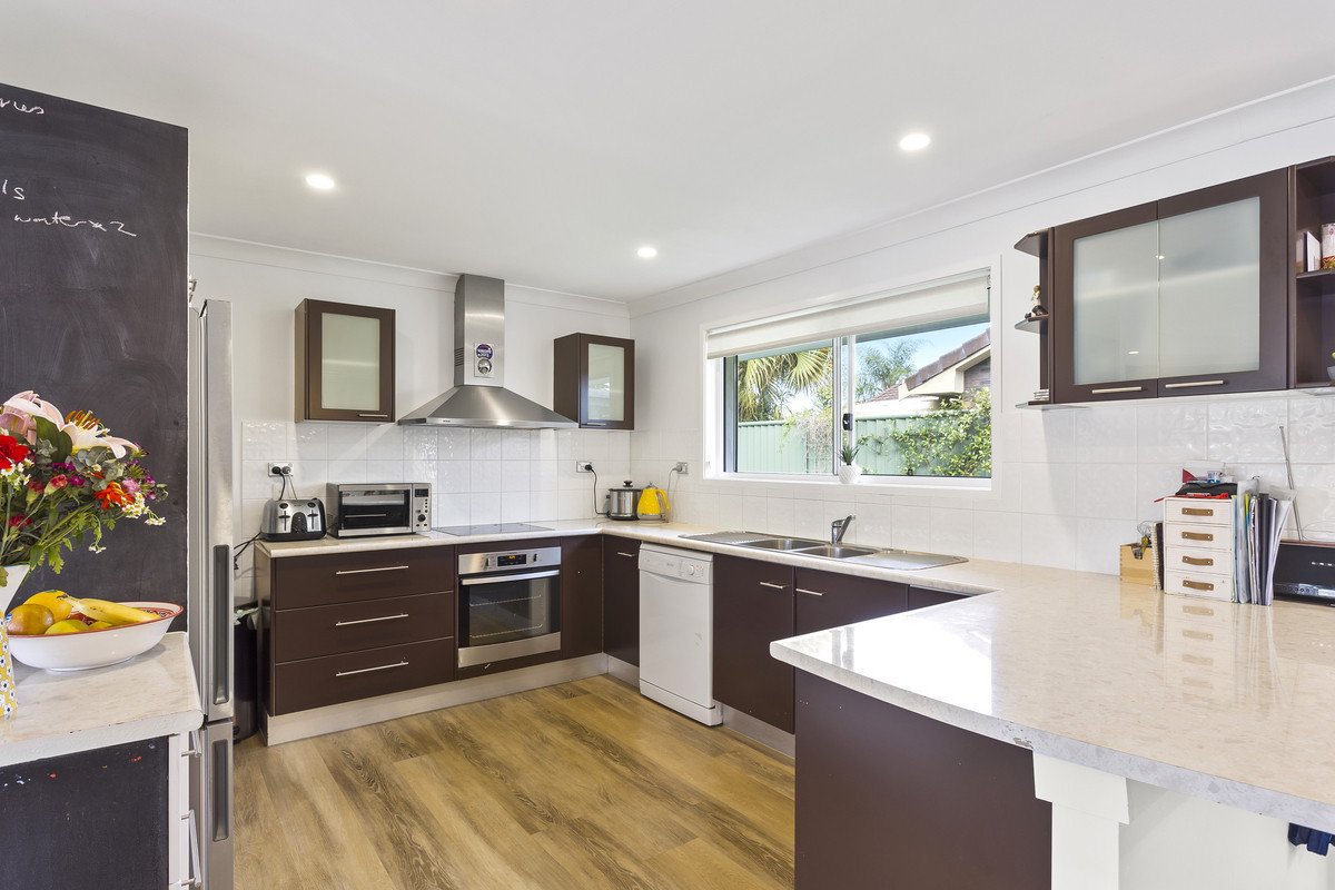 2 Whipbird Court Burleigh Waters 5