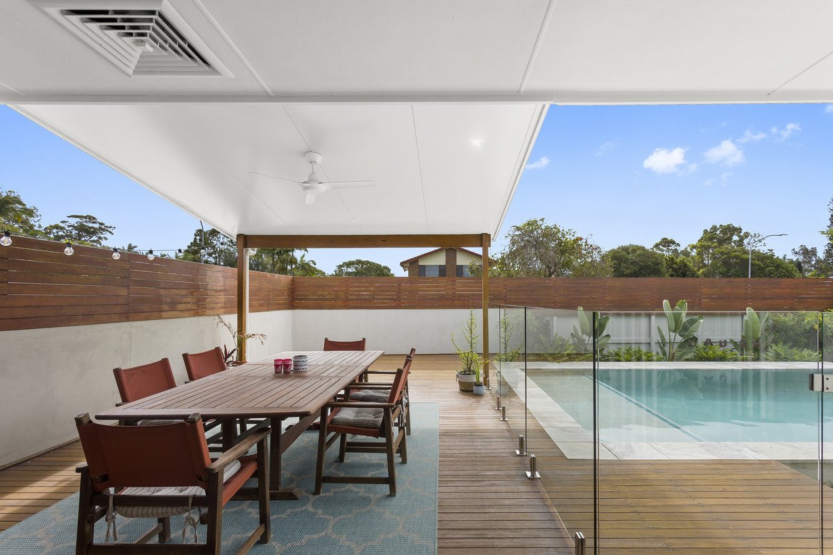 2 Whipbird Court Burleigh Waters 13